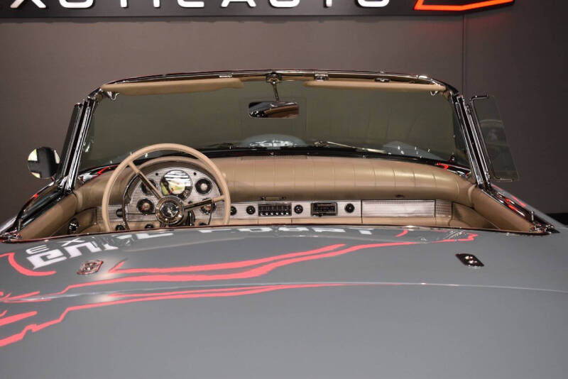 1957 Ford Thunderbird