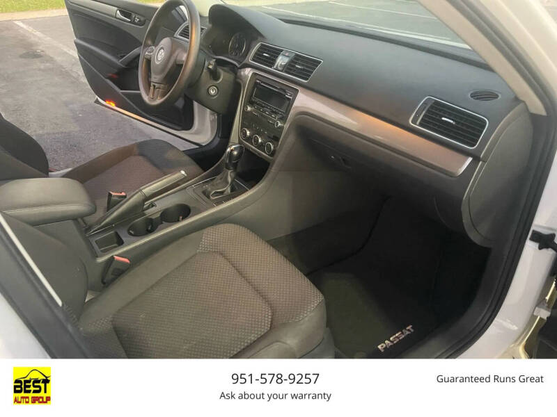 2012 Volkswagen Passat S PZEV