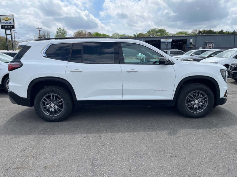 2025 GMC Acadia Elevation