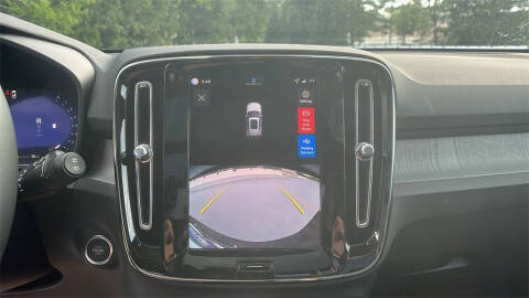 2026 Volvo XC40 B5 Core