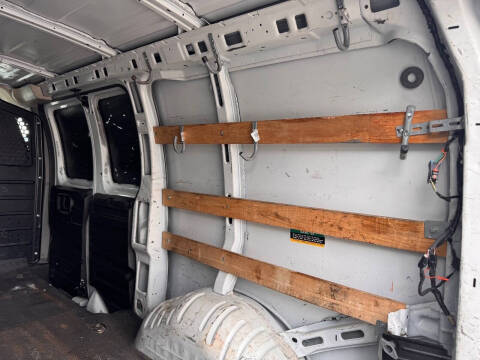 2019 Chevrolet Express 2500