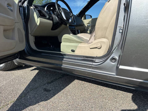 2011 Chrysler 200 Limited