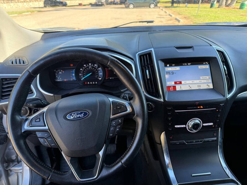 2019 Ford Edge Titanium