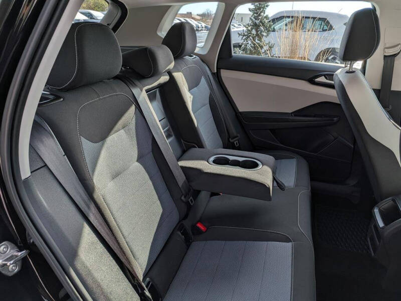 2025 Volkswagen Taos S