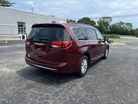 2017 Chrysler Pacifica Touring-L
