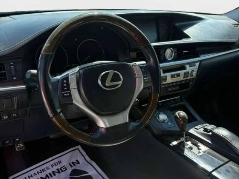 2015 Lexus ES 350 Crafted Line