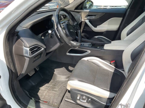 2019 Jaguar F-PACE S