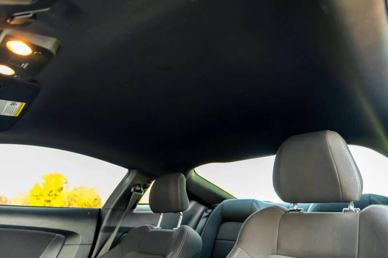 2015 Ford Mustang V6