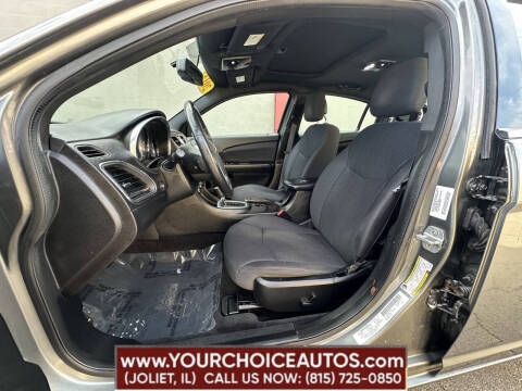 2013 Chrysler 200 Touring