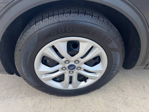 2020 Ford Escape S