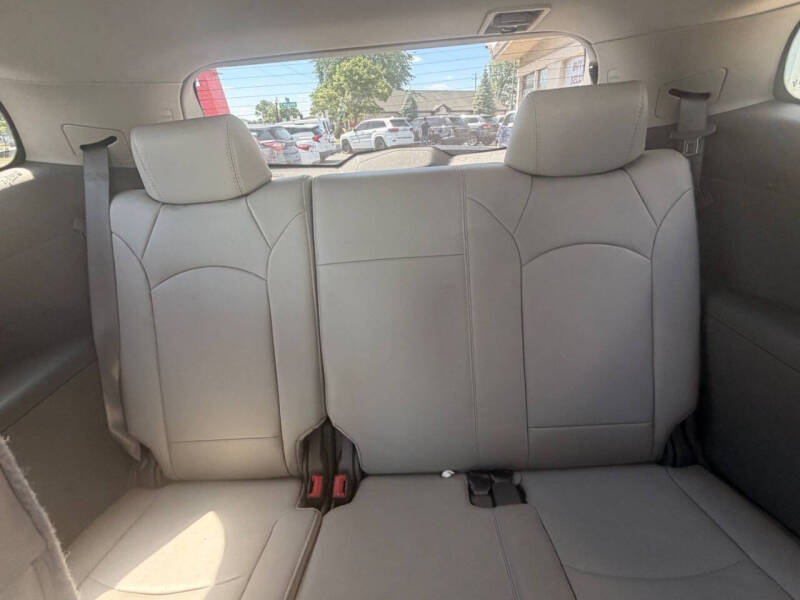 2010 Chevrolet Traverse LT