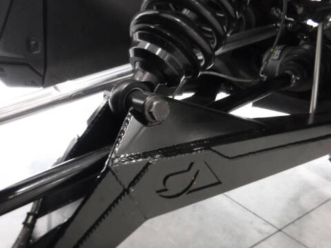 2024 Can-Am Maverick R