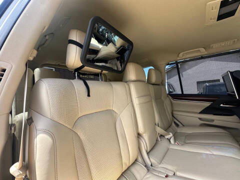 2016 Lexus LX 570