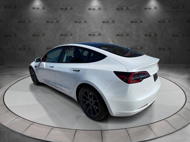 2021 Tesla Model 3 Standard Range Plus