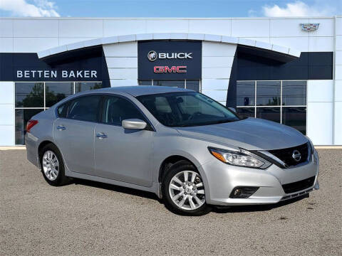 2017 Nissan Altima for sale at Betten Baker Preowned Center in Twin Lake MI