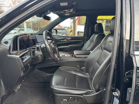 2022 Cadillac Escalade ESV Premium Luxury