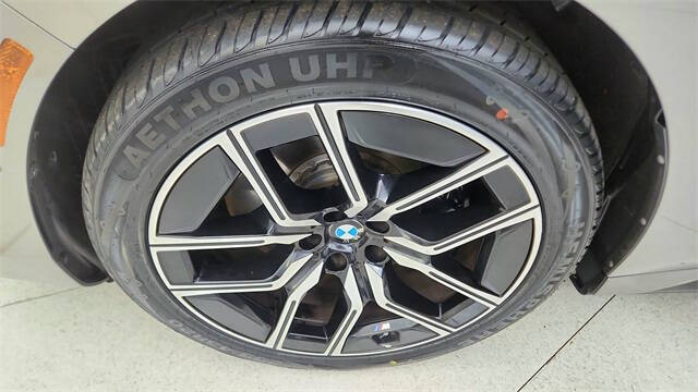 2023 BMW 7 Series 740i