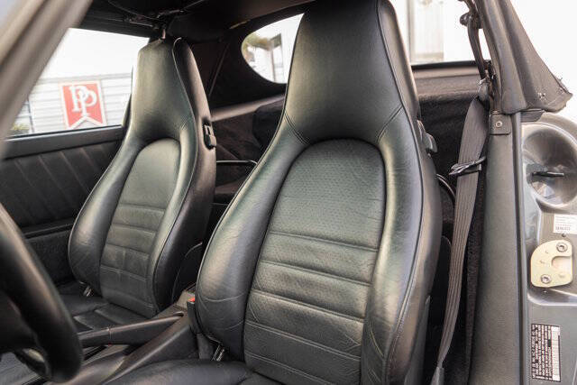 1992 Porsche 911 18