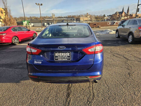 2015 Ford Fusion SE