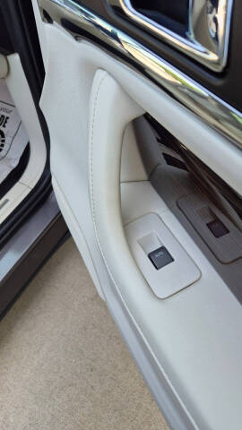 2012 Lincoln MKS