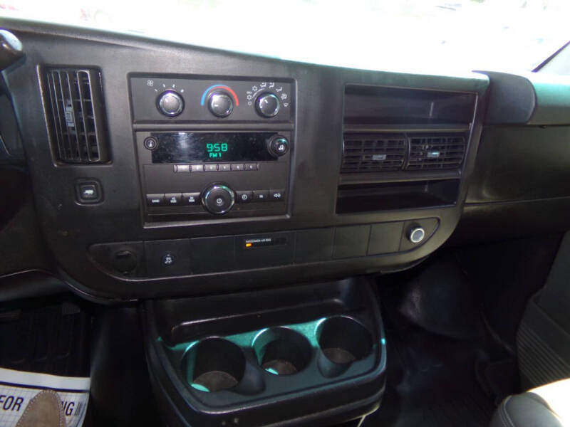 2010 GMC Savana LS 1500