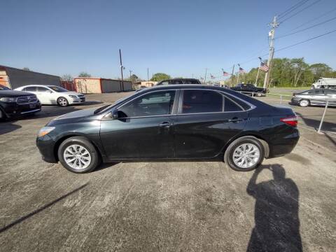 2015 Toyota Camry for sale at BIG 7 USED CARS INC in League City TX