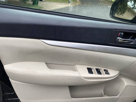 2011 Subaru Outback 2.5i Premium