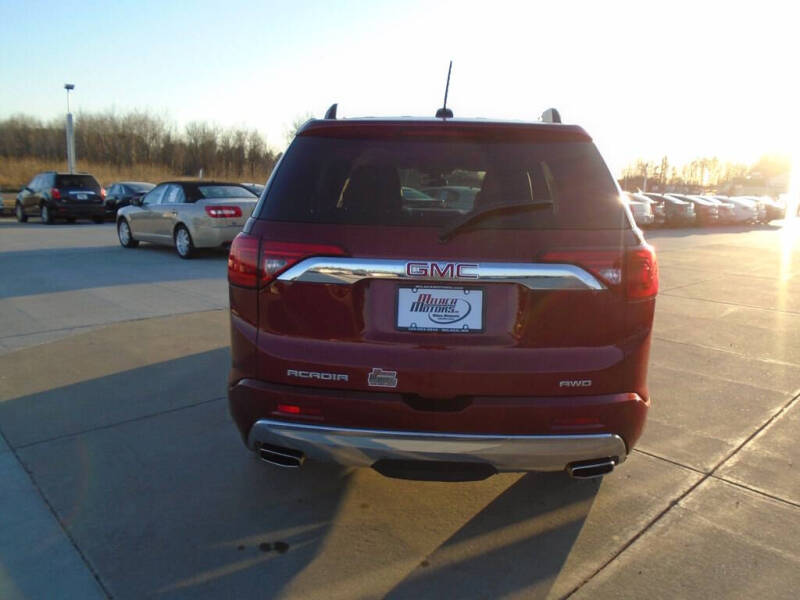 2017 GMC Acadia Denali