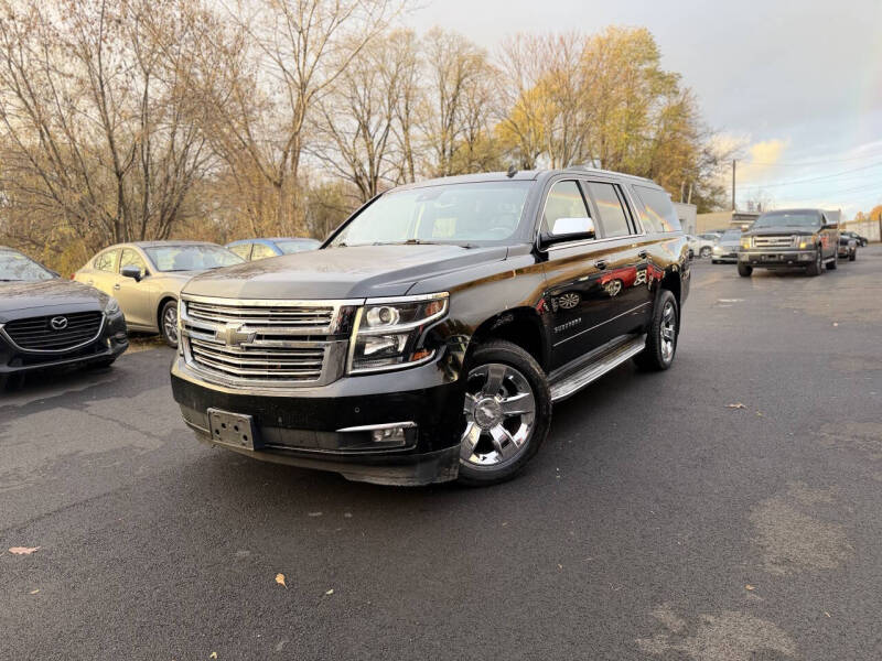 2015 Chevrolet Suburban LTZ's photo