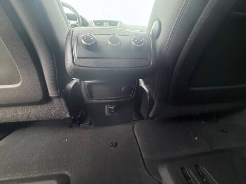 2016 GMC Acadia SLE-2