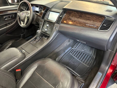 2015 Ford Taurus Limited