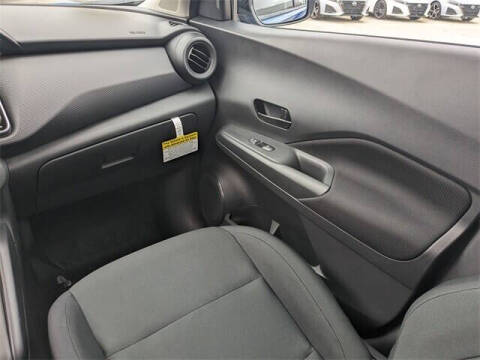 2025 Nissan Kicks Play S