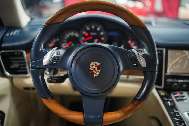 2011 Porsche Panamera