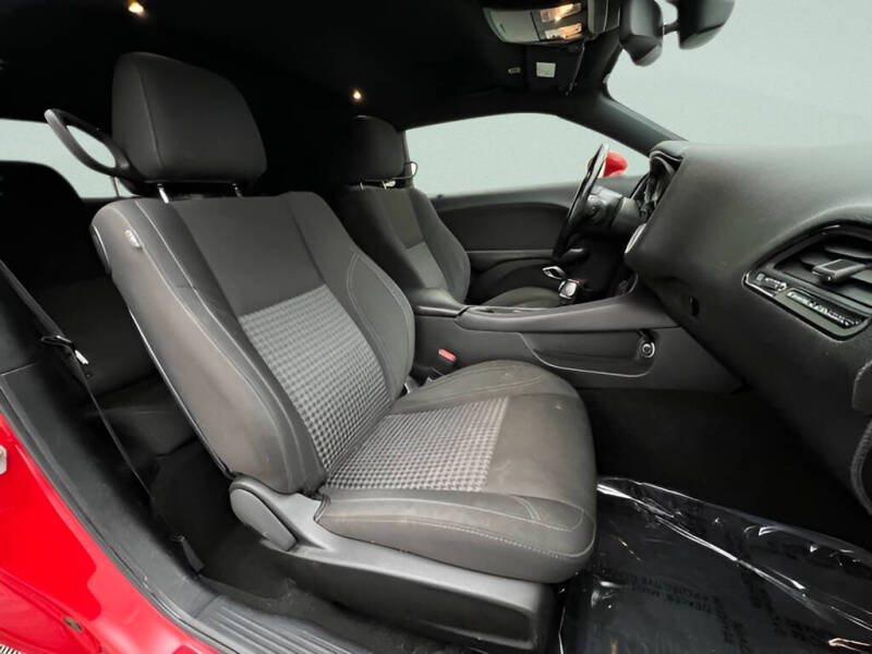 2019 Dodge Challenger SXT