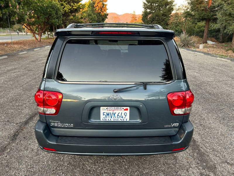 2005 Toyota Sequoia SR5