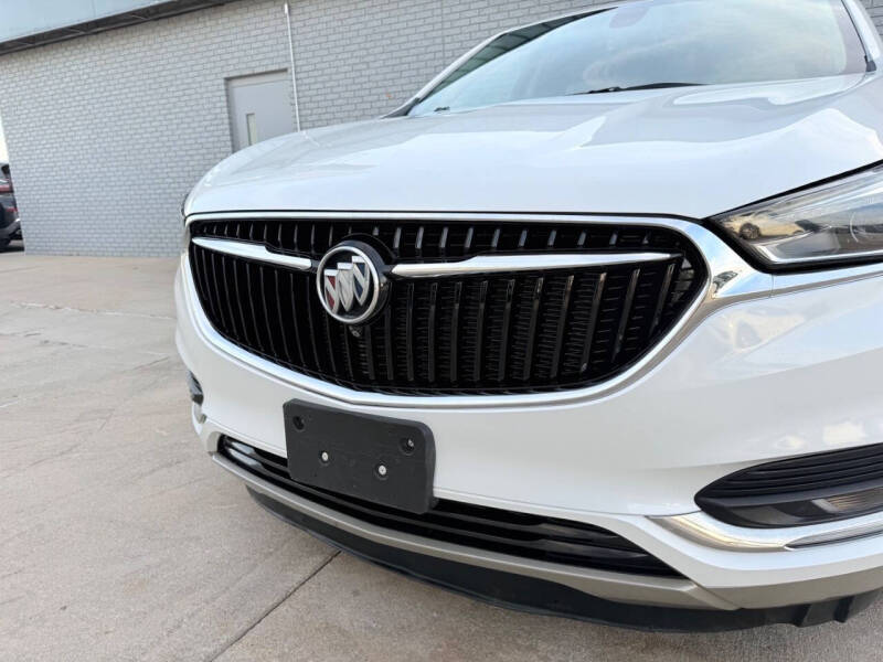 2020 Buick Enclave Essence