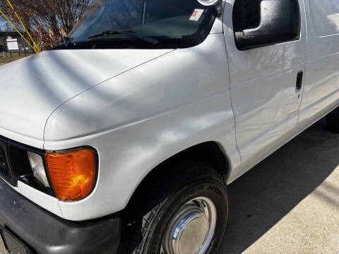 2004 Ford E-Series E-350 SD