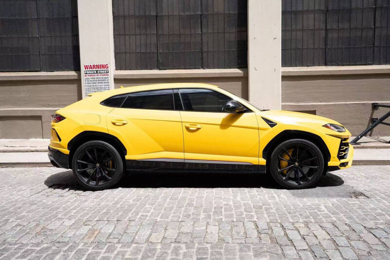 2019 Lamborghini Urus