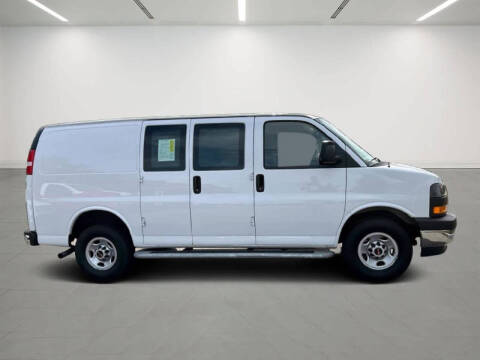 2024 GMC Savana 2500