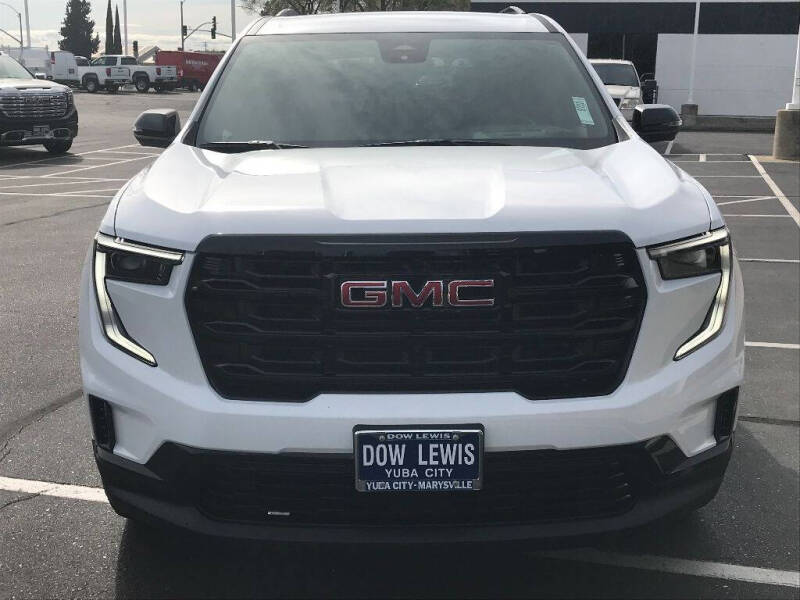 2025 GMC Acadia Elevation