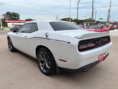2017 Dodge Challenger SXT