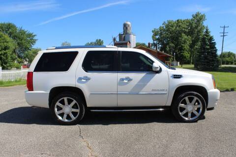 2008 Cadillac Escalade for sale at 93 AUTO LLC in New Haven MI