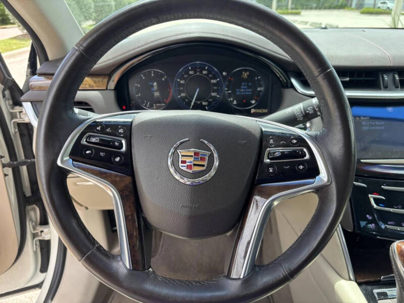 2014 Cadillac XTS Premium Collection
