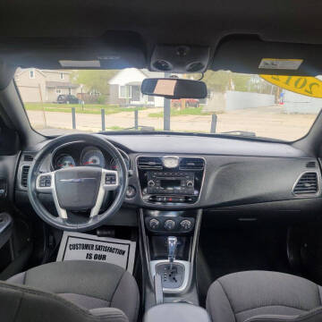 2012 Chrysler 200 Touring