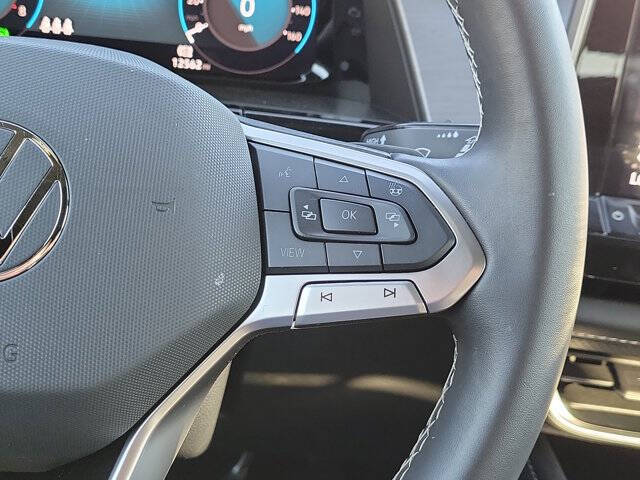 2025 Volkswagen Atlas Cross Sport SE