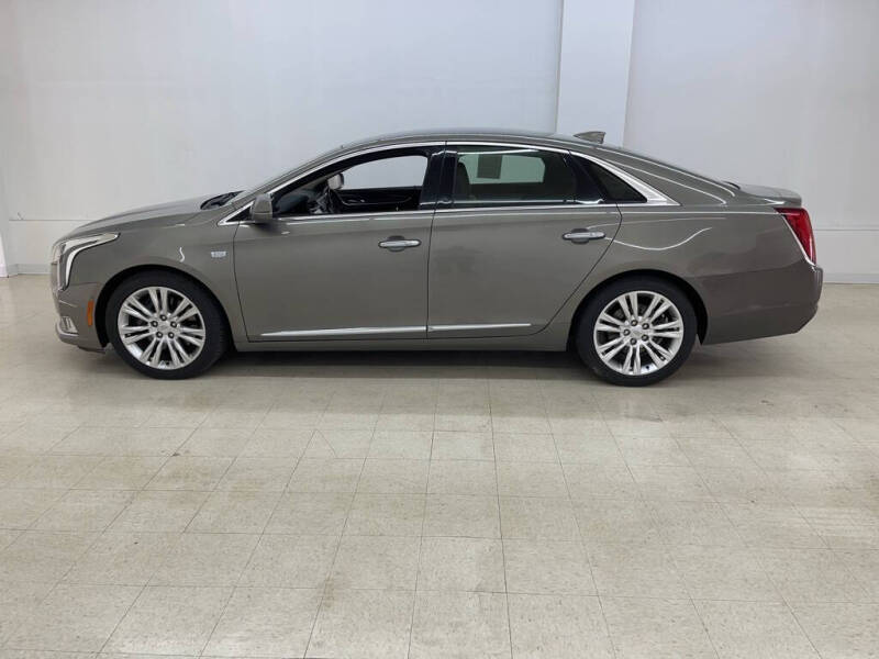 Used 2019 Cadillac XTS Luxury with VIN 2G61M5S32K9145887 for sale in Celina, OH