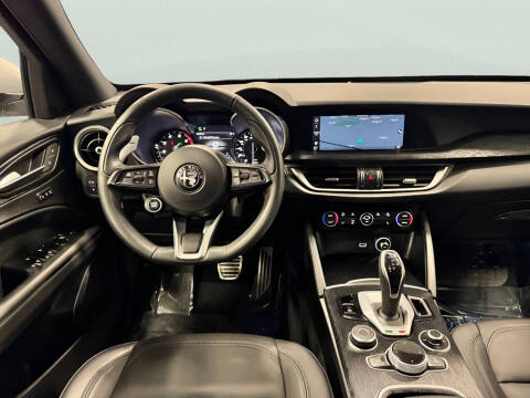 2023 Alfa Romeo Stelvio Sprint