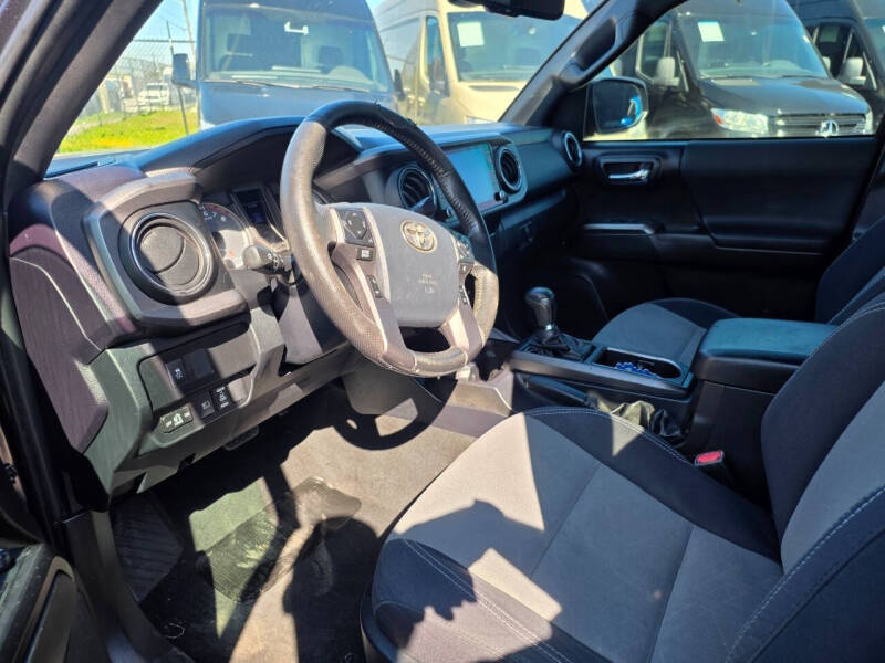2020 Toyota Tacoma TRD Off-Road