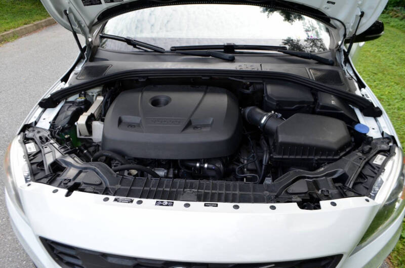 2018 Volvo V60 Cross Country T5 Premier