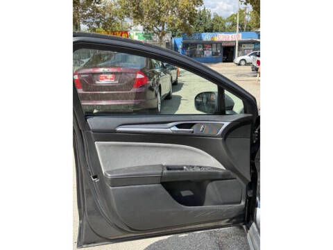 2015 Ford Fusion Hybrid S